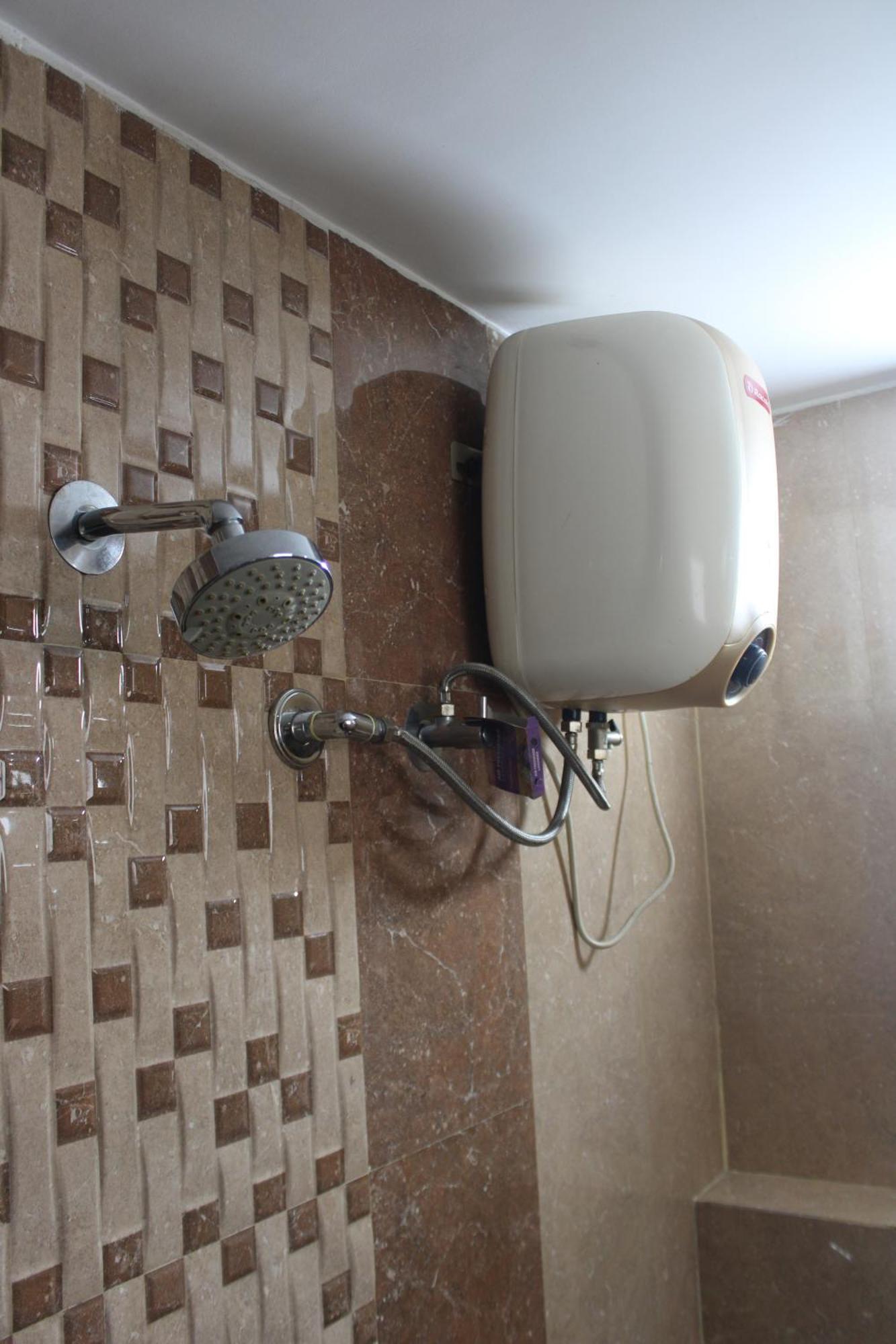Vp International Hotel Bangalore Ngoại thất bức ảnh