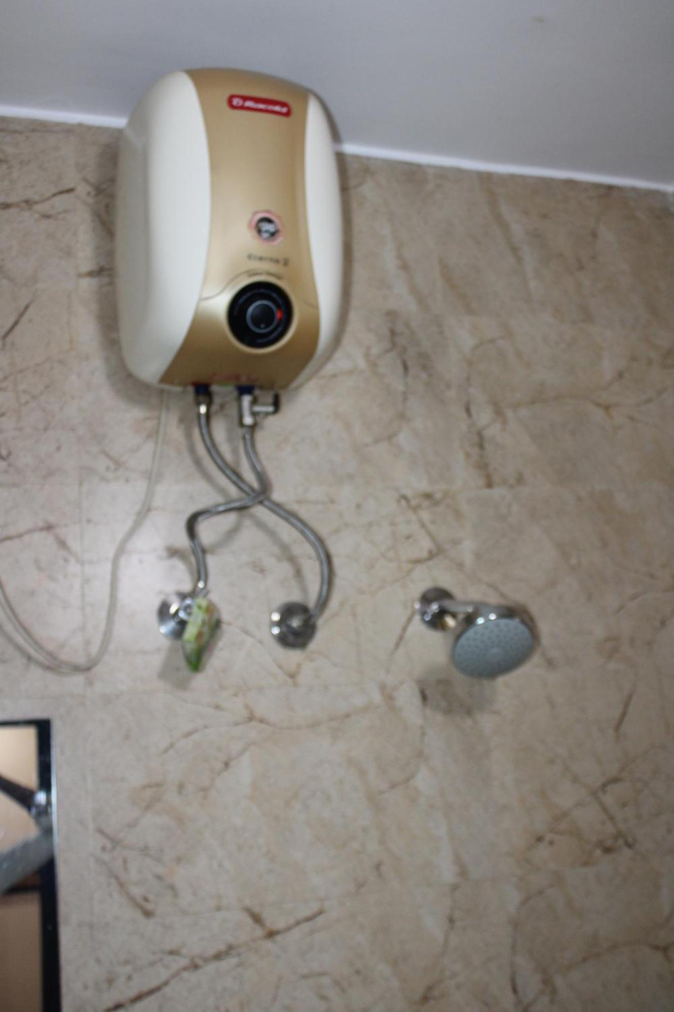 Vp International Hotel Bangalore Ngoại thất bức ảnh