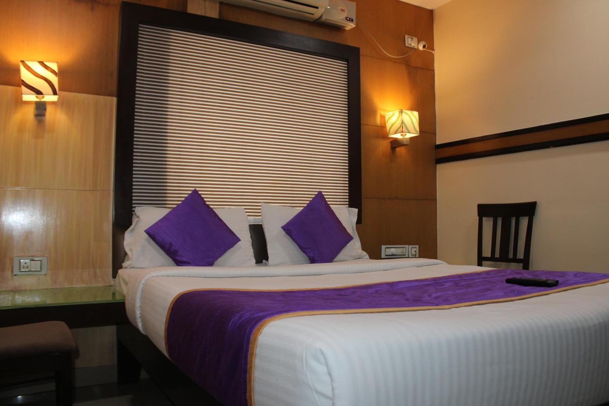 Vp International Hotel Bangalore Ngoại thất bức ảnh