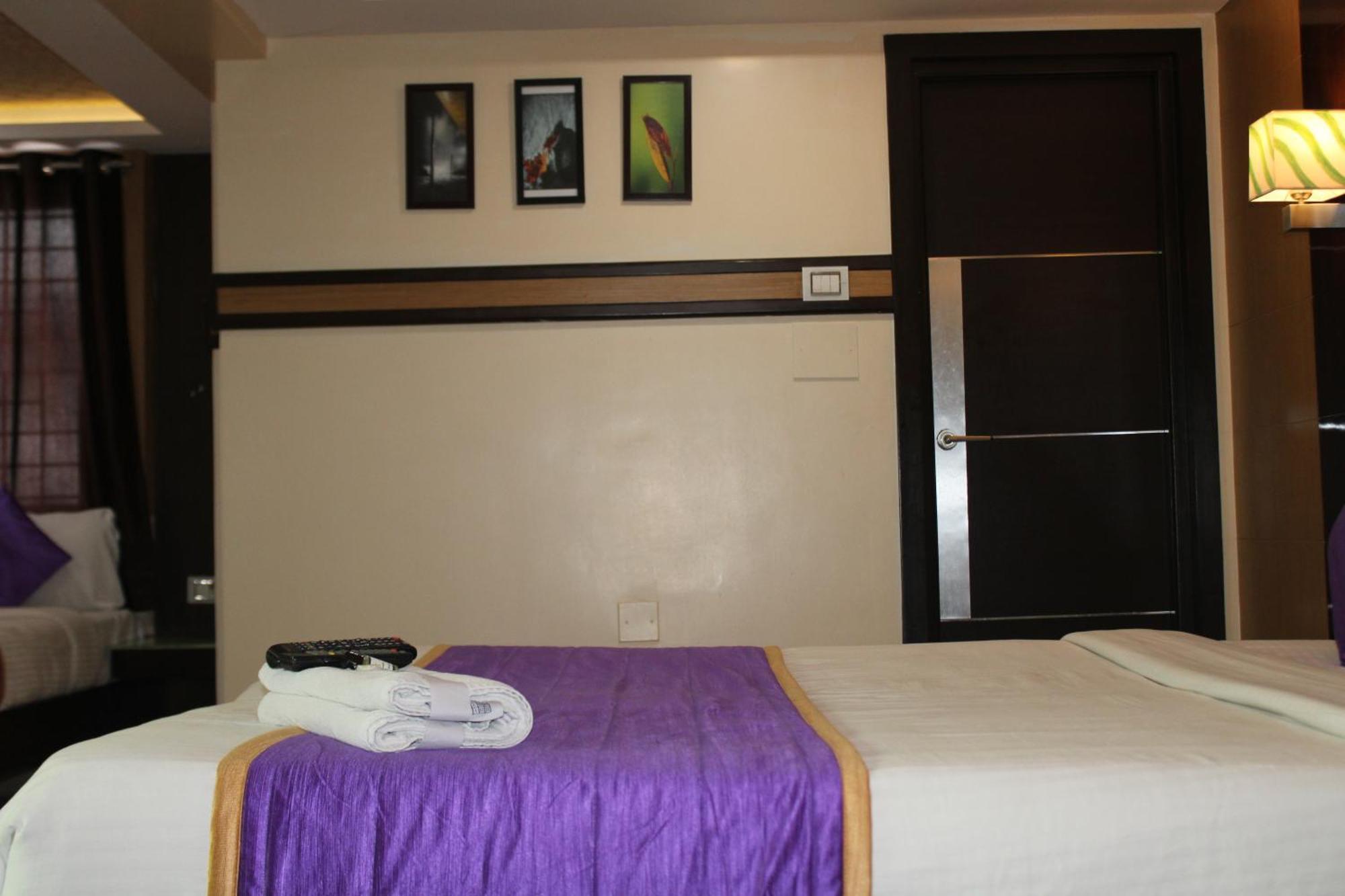 Vp International Hotel Bangalore Ngoại thất bức ảnh