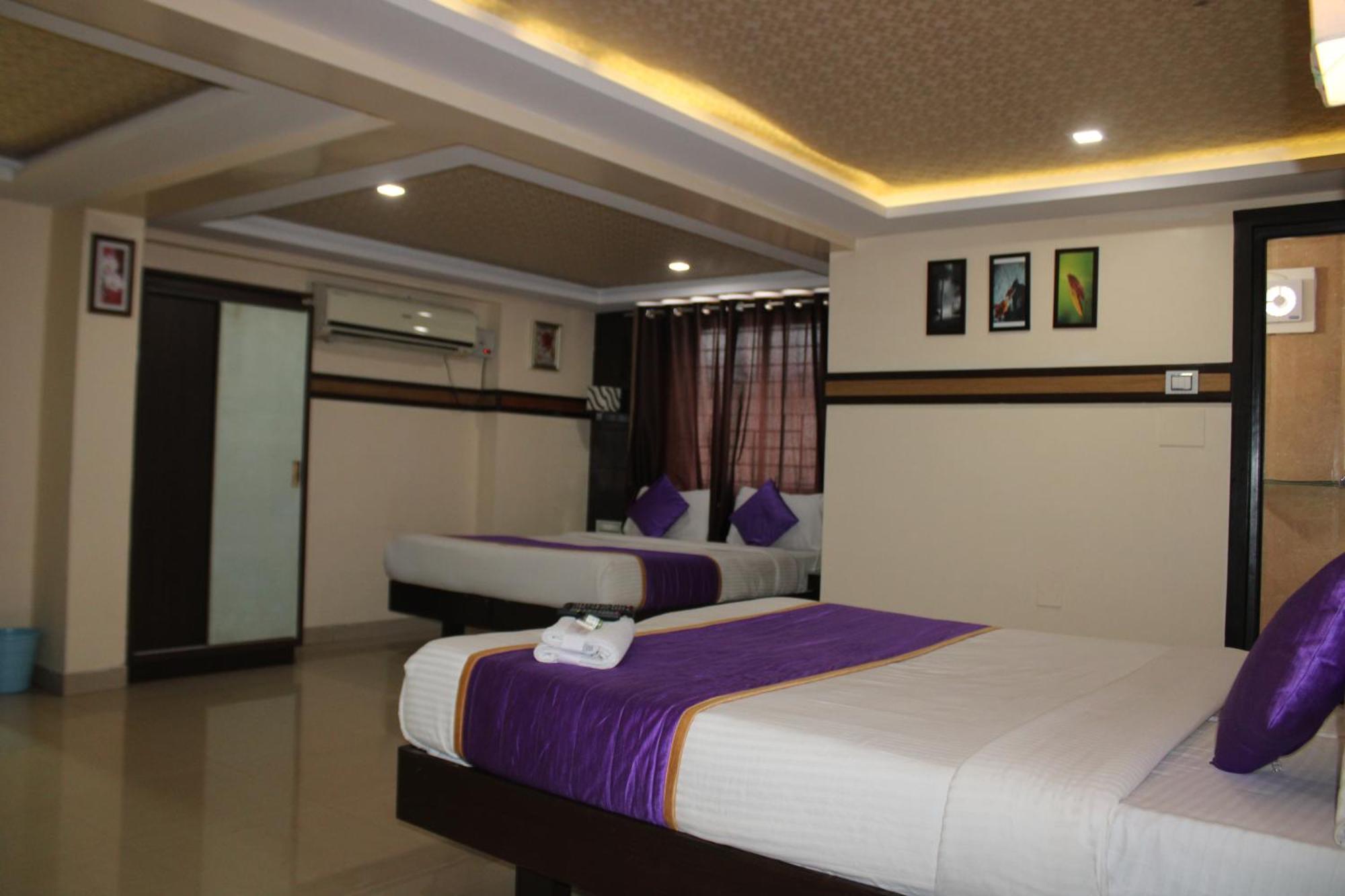 Vp International Hotel Bangalore Ngoại thất bức ảnh