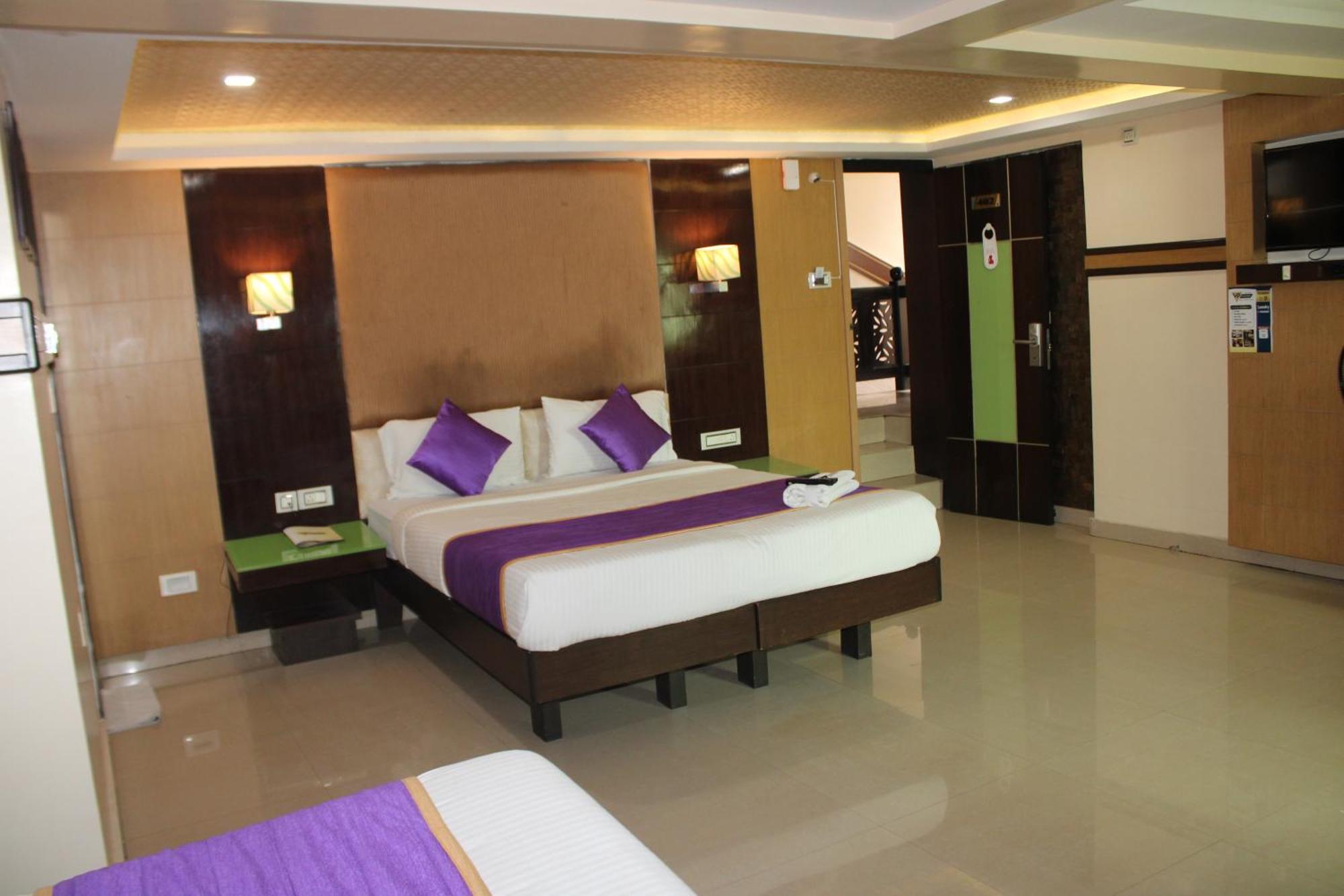 Vp International Hotel Bangalore Ngoại thất bức ảnh