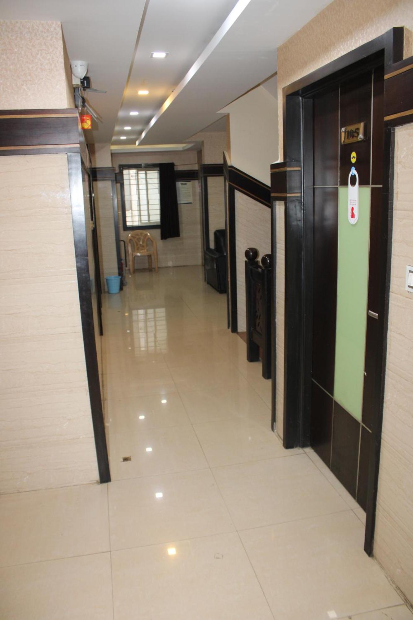 Vp International Hotel Bangalore Ngoại thất bức ảnh