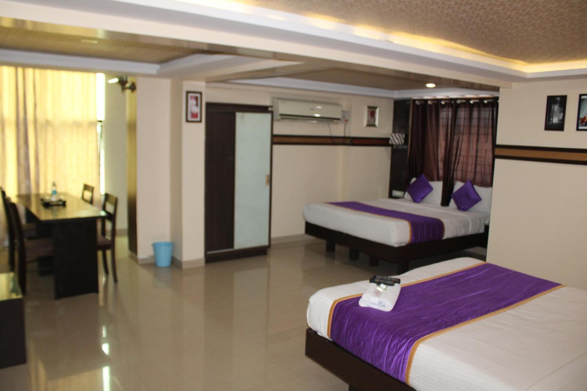 Vp International Hotel Bangalore Ngoại thất bức ảnh