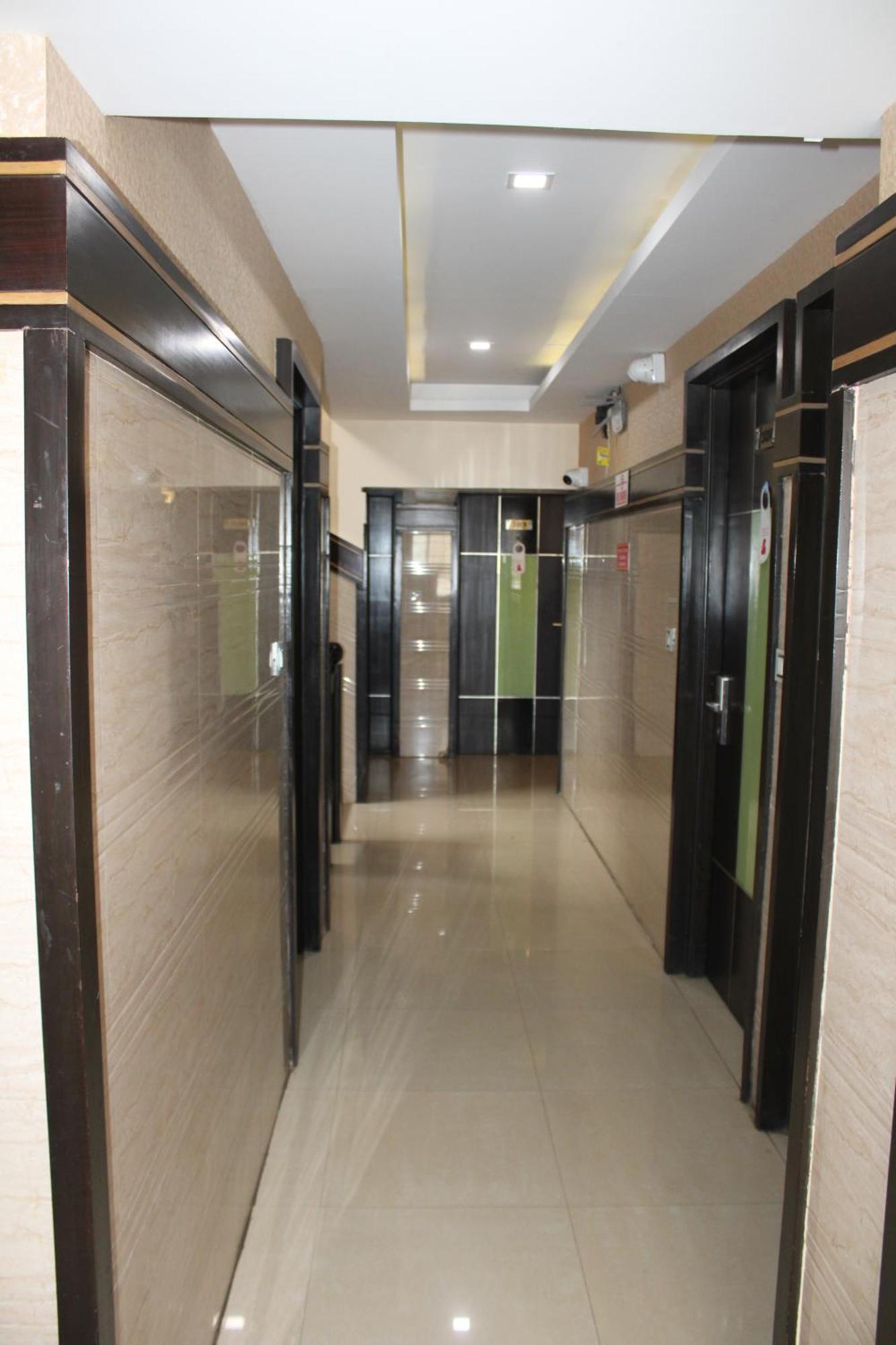 Vp International Hotel Bangalore Ngoại thất bức ảnh