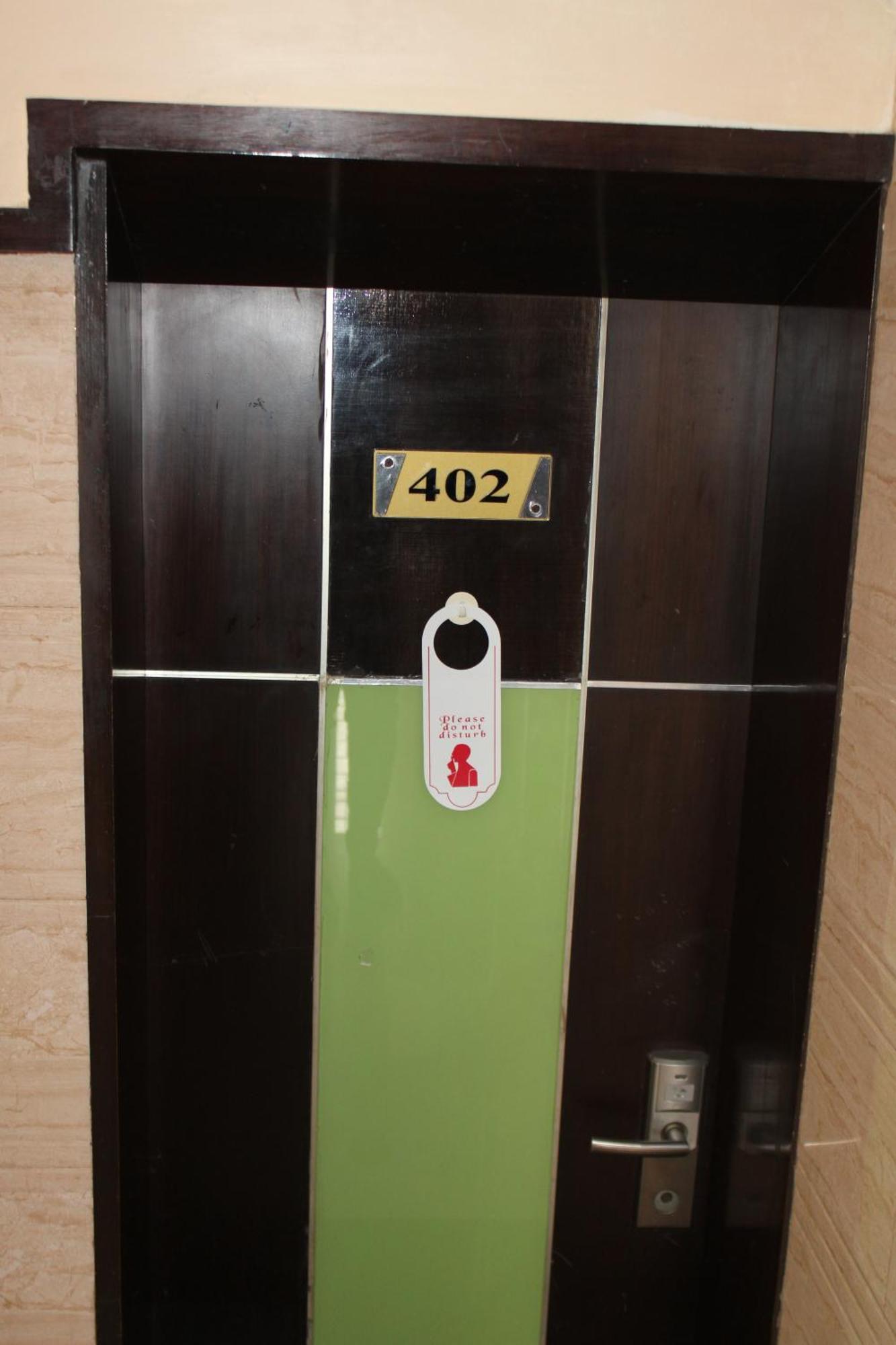 Vp International Hotel Bangalore Ngoại thất bức ảnh