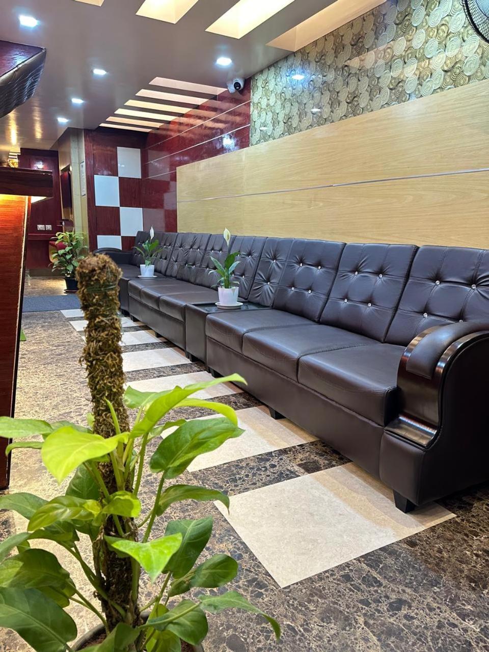 Vp International Hotel Bangalore Ngoại thất bức ảnh