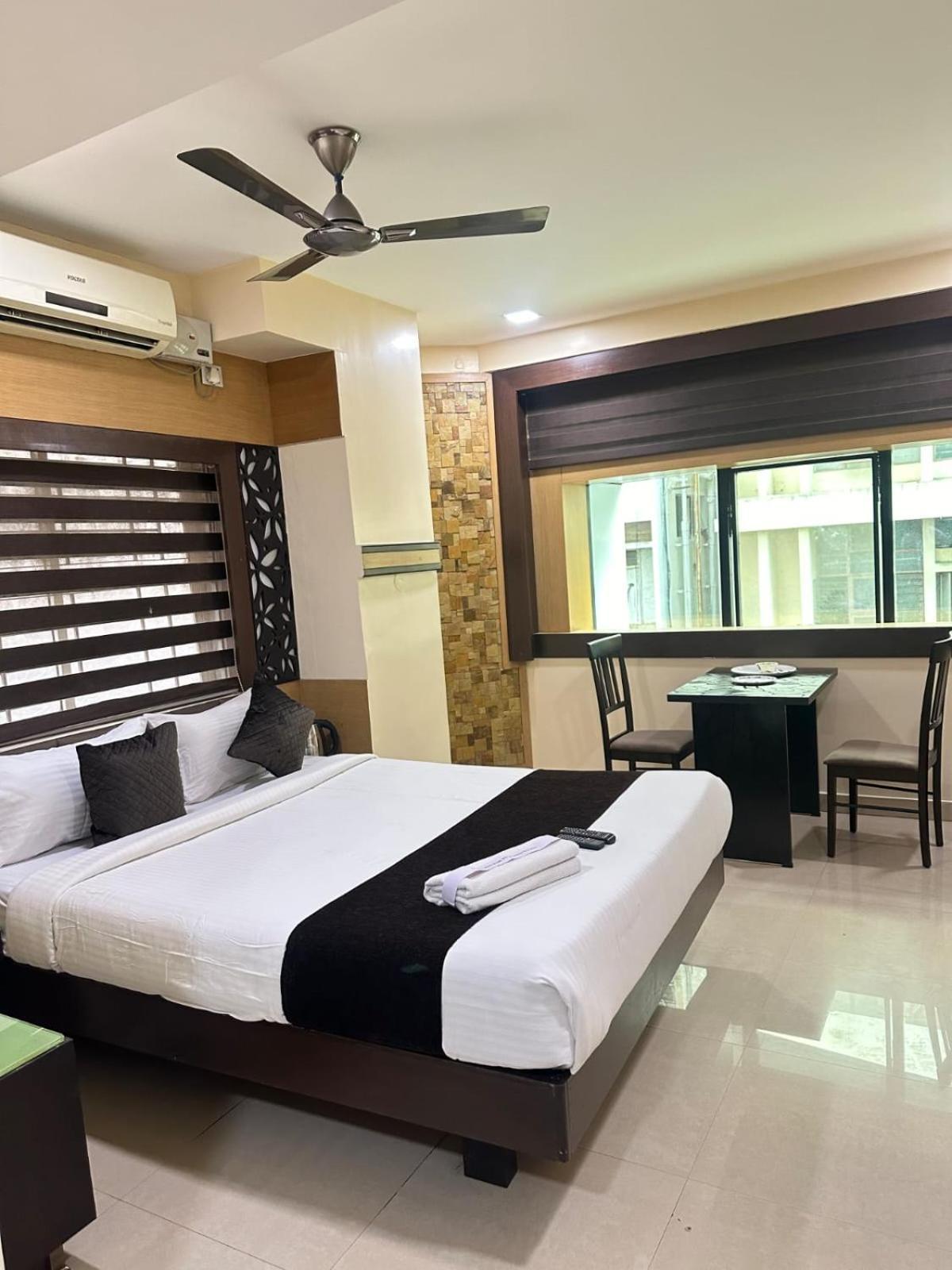 Vp International Hotel Bangalore Ngoại thất bức ảnh